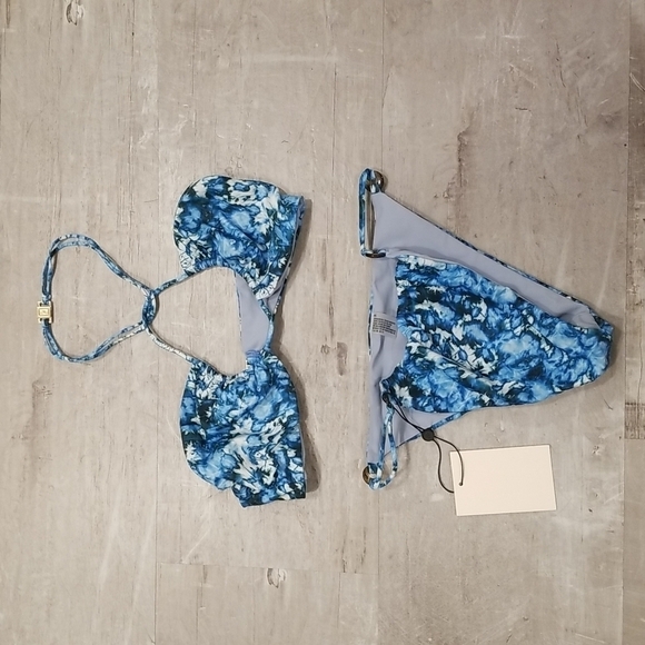 💕FELLA💕 Cielo Bikini Set ~ Conan Top + Xavier Bottoms Blue Tie-Dye Print S NWT - Picture 11 of 16